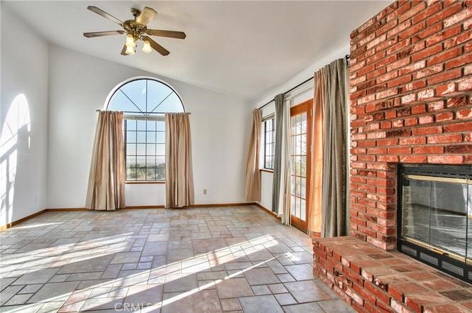 8441 Sierra Vista Road Phelan, CA 92371 - Photo 9 of 13