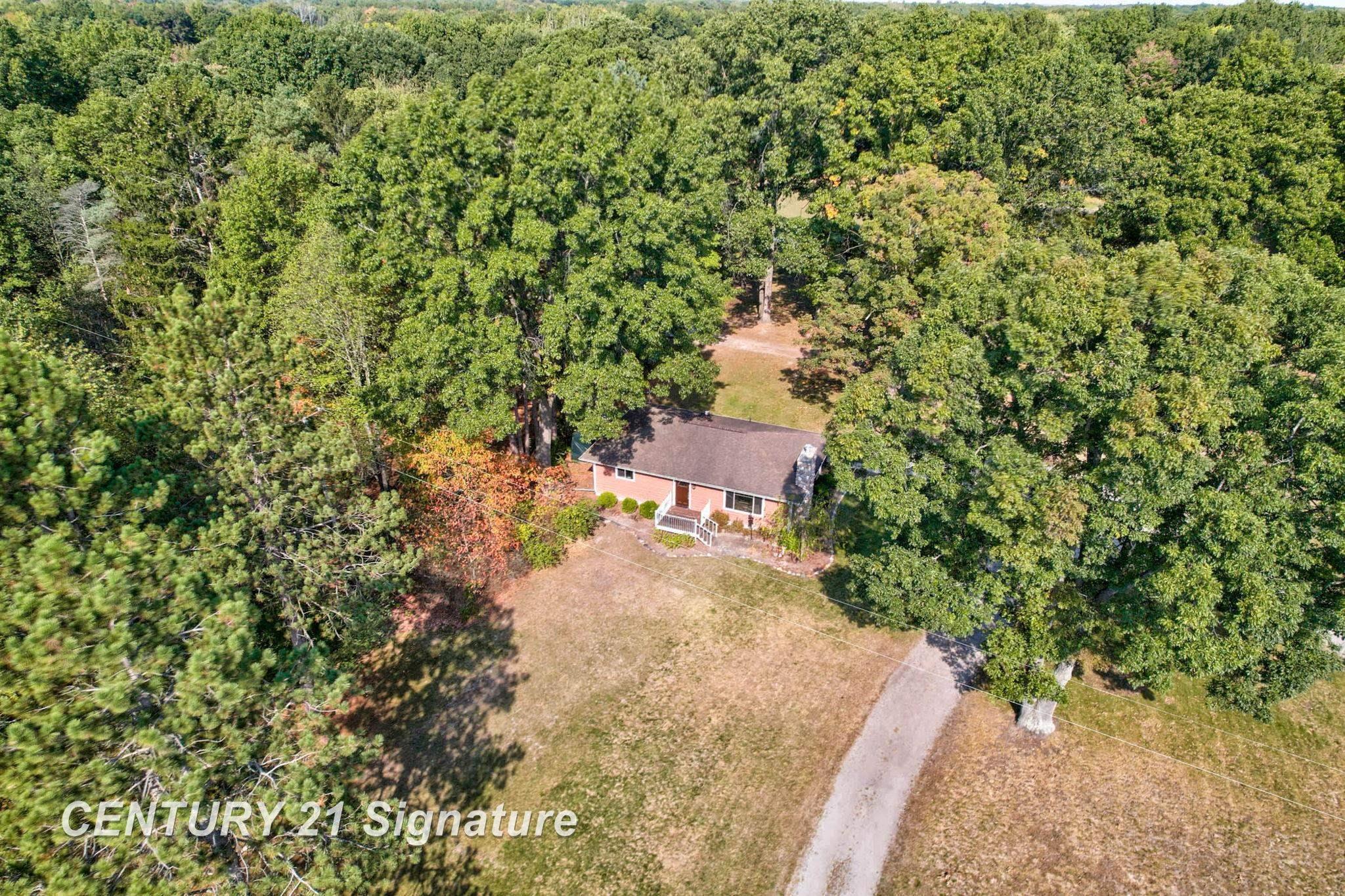 11700 Wahl Road St. Charles, MI 48655 - Photo 34 of 40 50157825-aa139898-4101-41ae-94f5-595d8abe6d9b.JPG