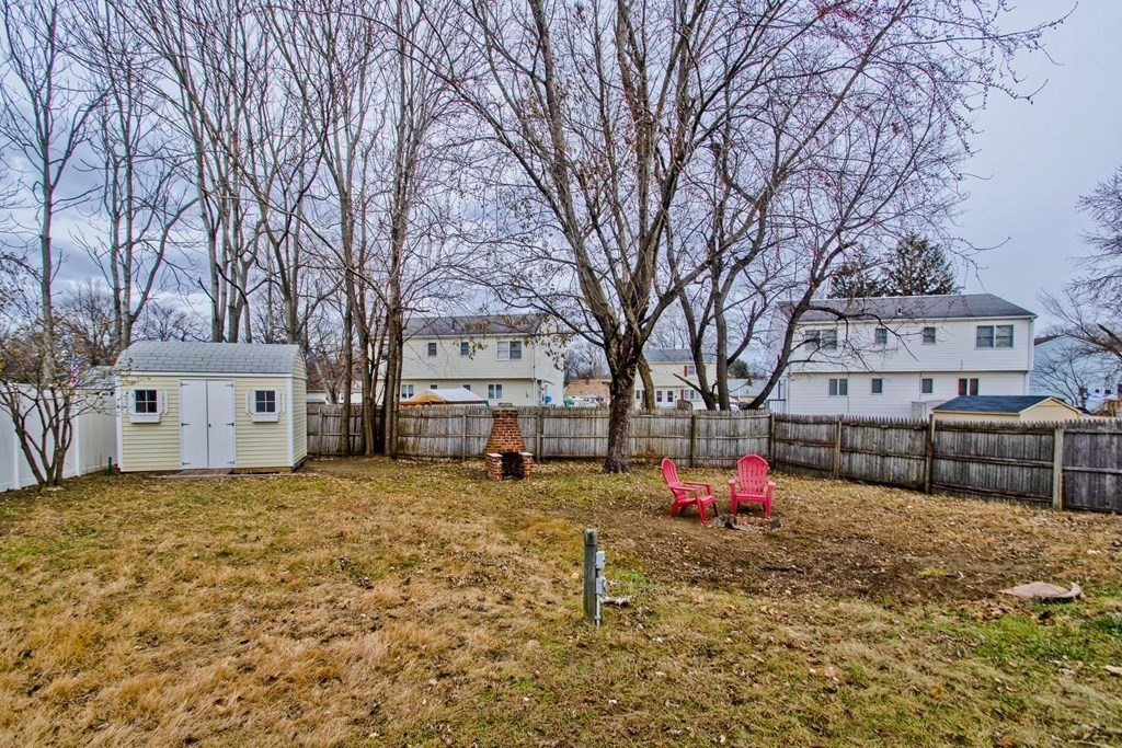 211 Nottingham Street Springfield, MA 01104 - Photo 21 of 24