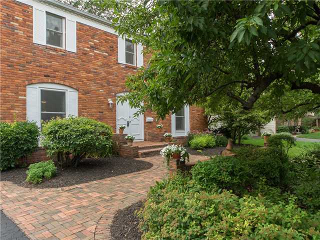 4383 Castleton Road West, Unit KNOLLS Columbus, OH 43220 - Photo 19 of 20