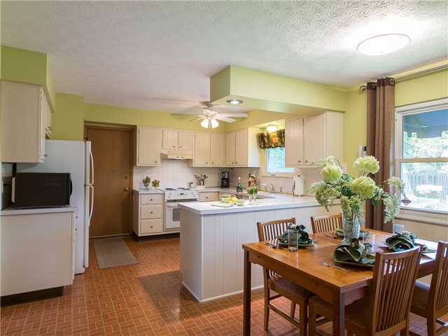4383 Castleton Road West, Unit KNOLLS Columbus, OH 43220 - Photo 4 of 20