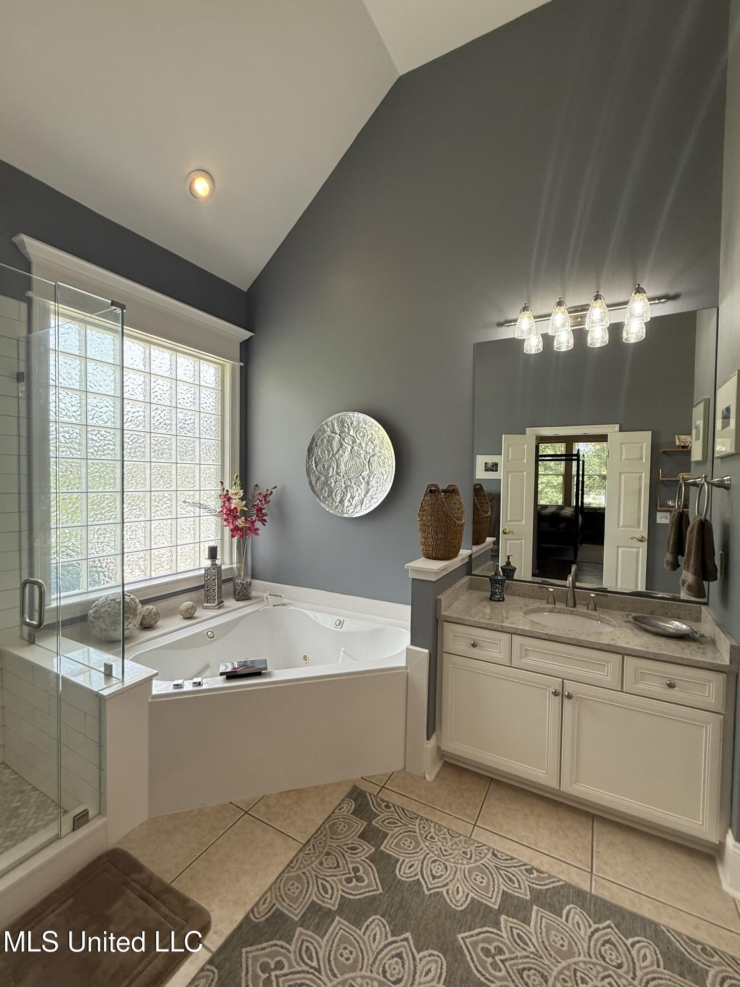 8289 Ridgewood Road Kiln, MS 39556 - Photo 28 of 66 Primary Bathroom View 1