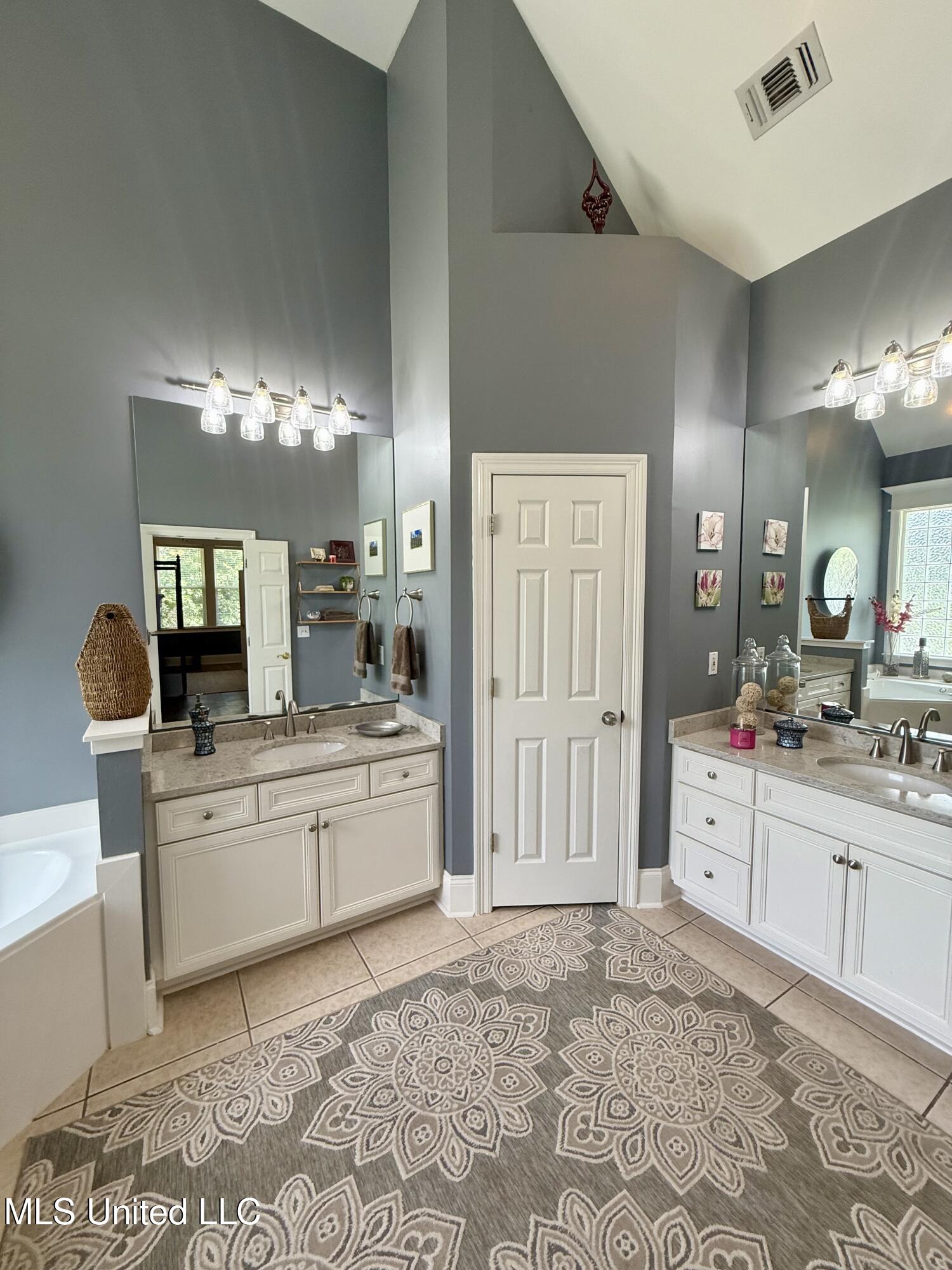 8289 Ridgewood Road Kiln, MS 39556 - Photo 30 of 66 Primary Bathroom View 3