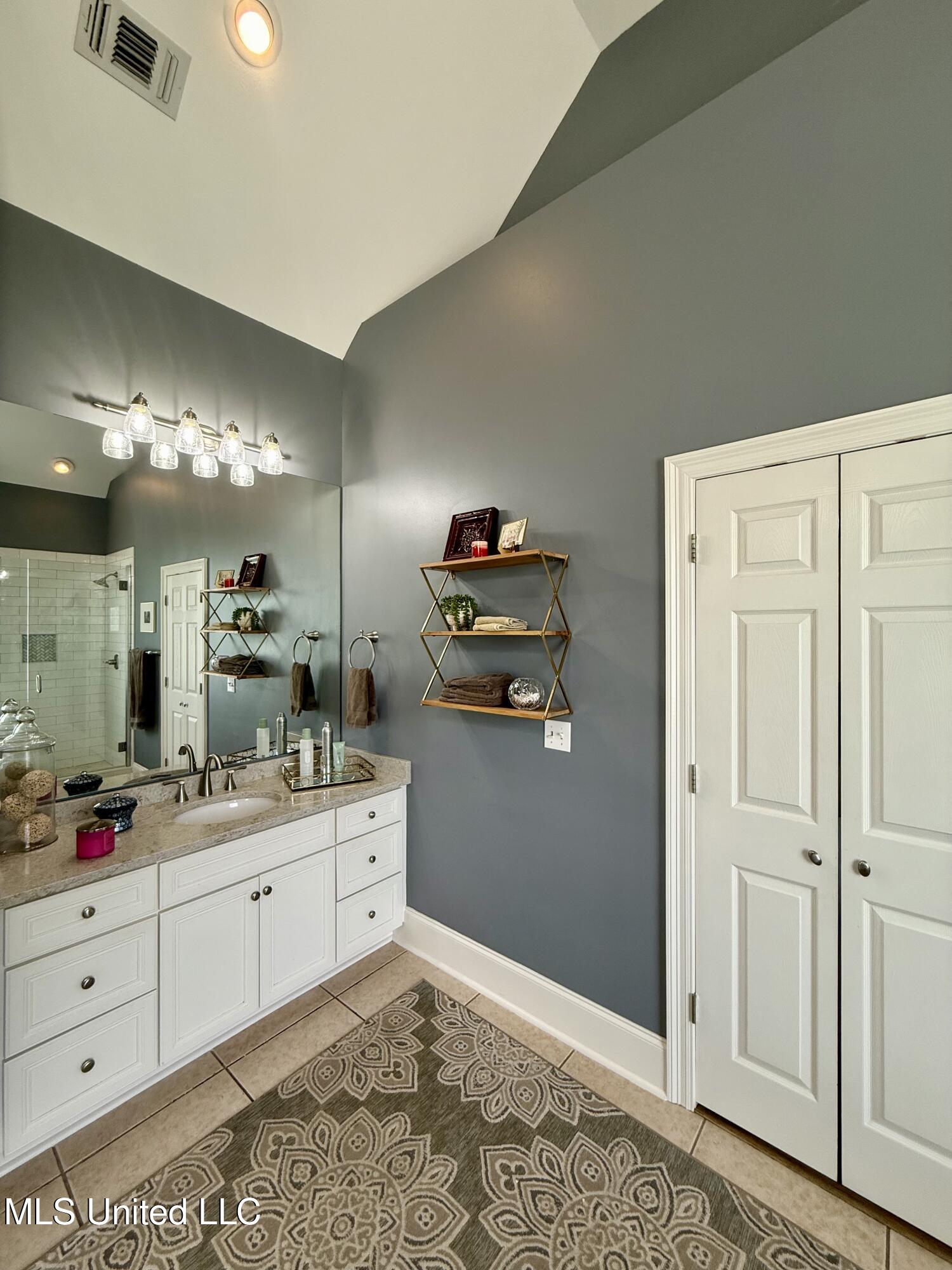 8289 Ridgewood Road Kiln, MS 39556 - Photo 31 of 66 Primary Bathroom View 4