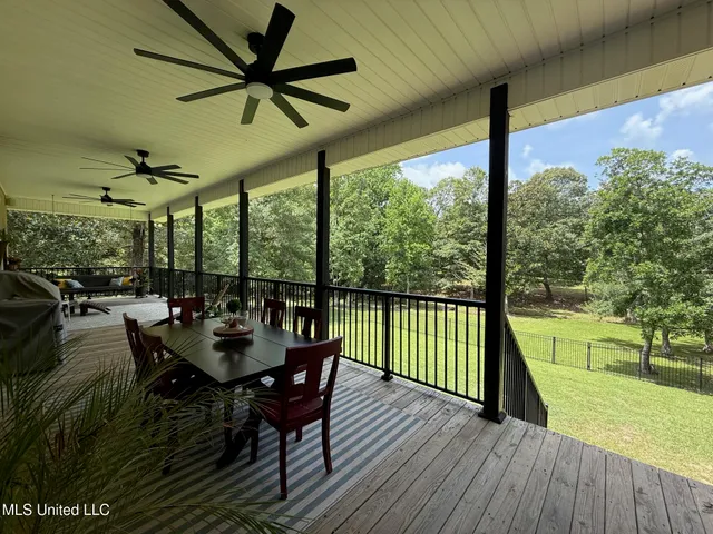 $599,000 | 8289 Ridgewood Road, Kiln, MS 39556
