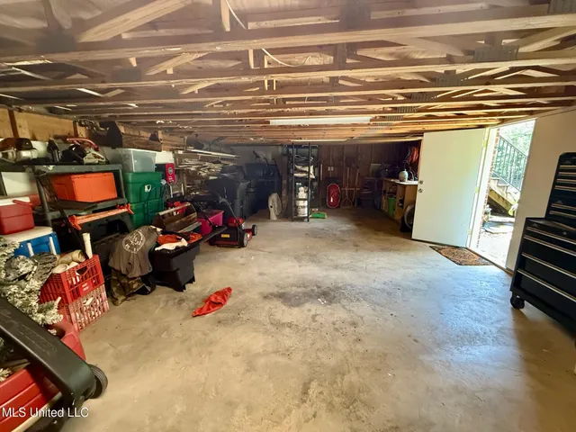 $599,000 | 8289 Ridgewood Road, Kiln, MS 39556