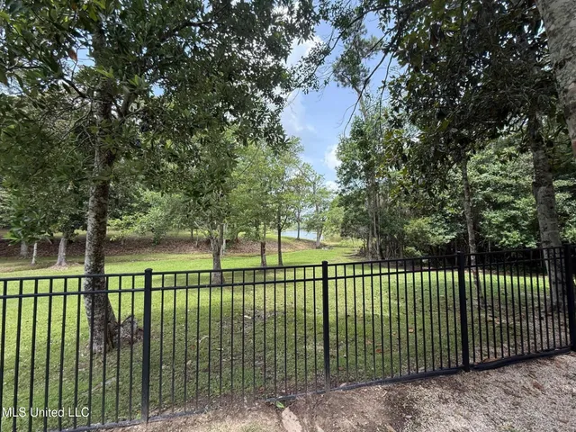 $599,000 | 8289 Ridgewood Road, Kiln, MS 39556