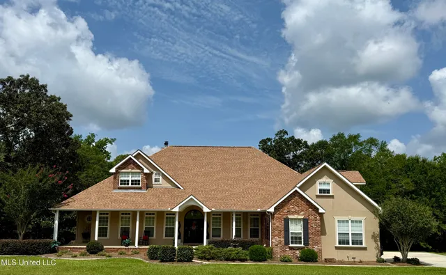 $599,000 | 8289 Ridgewood Road, Kiln, MS 39556