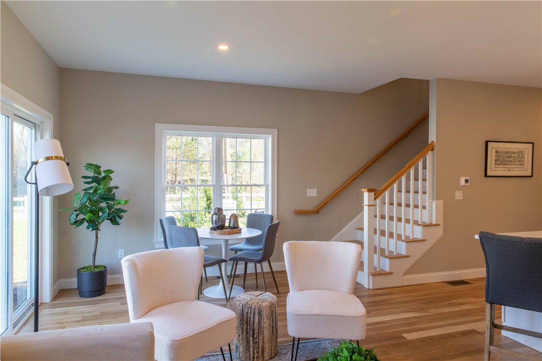 25 Franklin Road, Unit 11 East Greenwich, RI 02818 - Photo 14 of 37