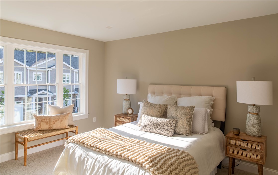 25 Franklin Road, Unit 11 East Greenwich, RI 02818 - Photo 16 of 37