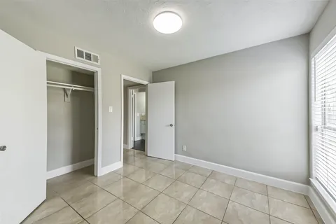 $117,900 | 250 El Dorado Boulevard, Unit 189, Webster, TX 77598