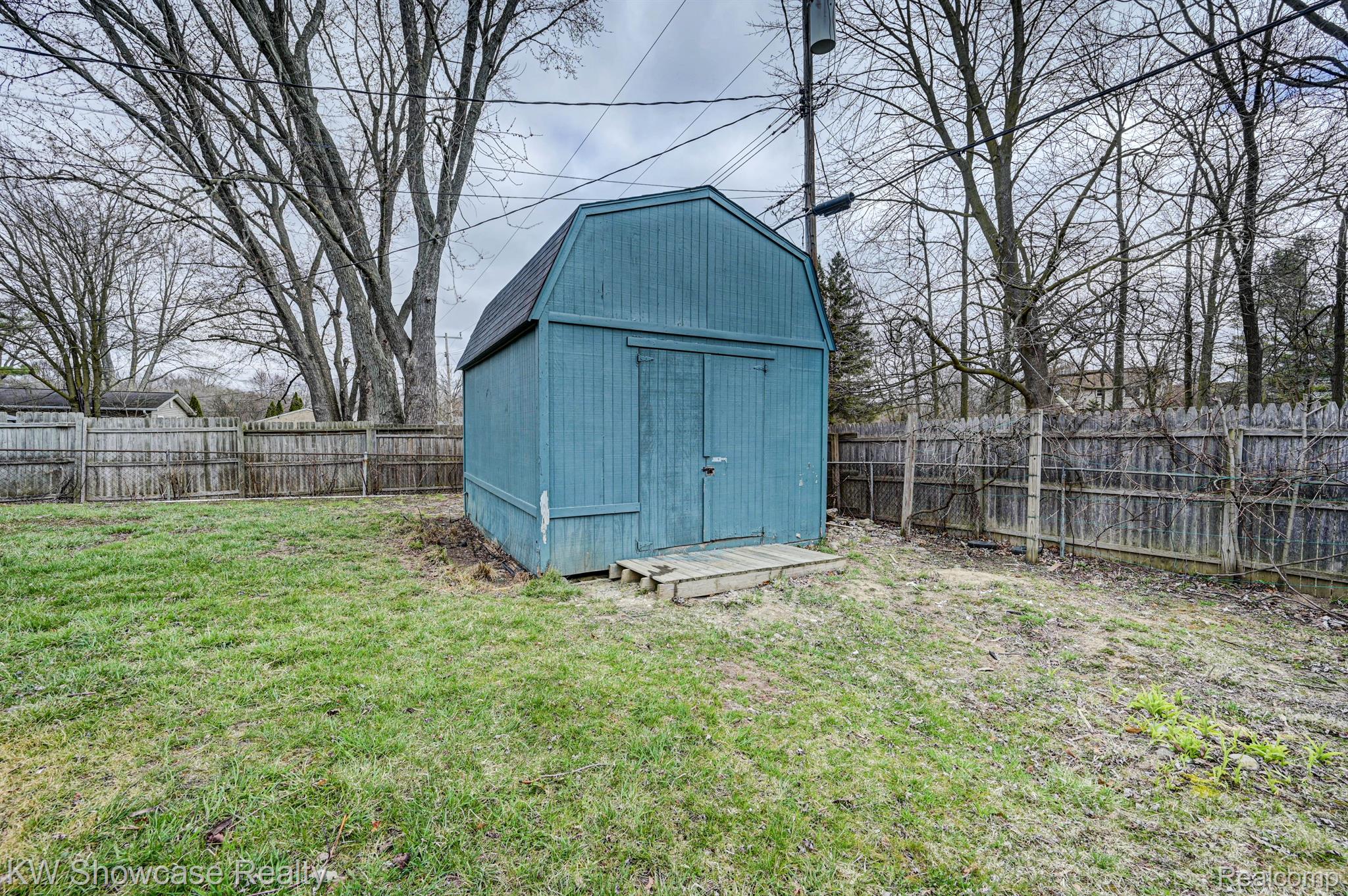 5130 Warmbriar Road White Lake, MI 48383 - Photo 37 of 44 Gallery Image 37