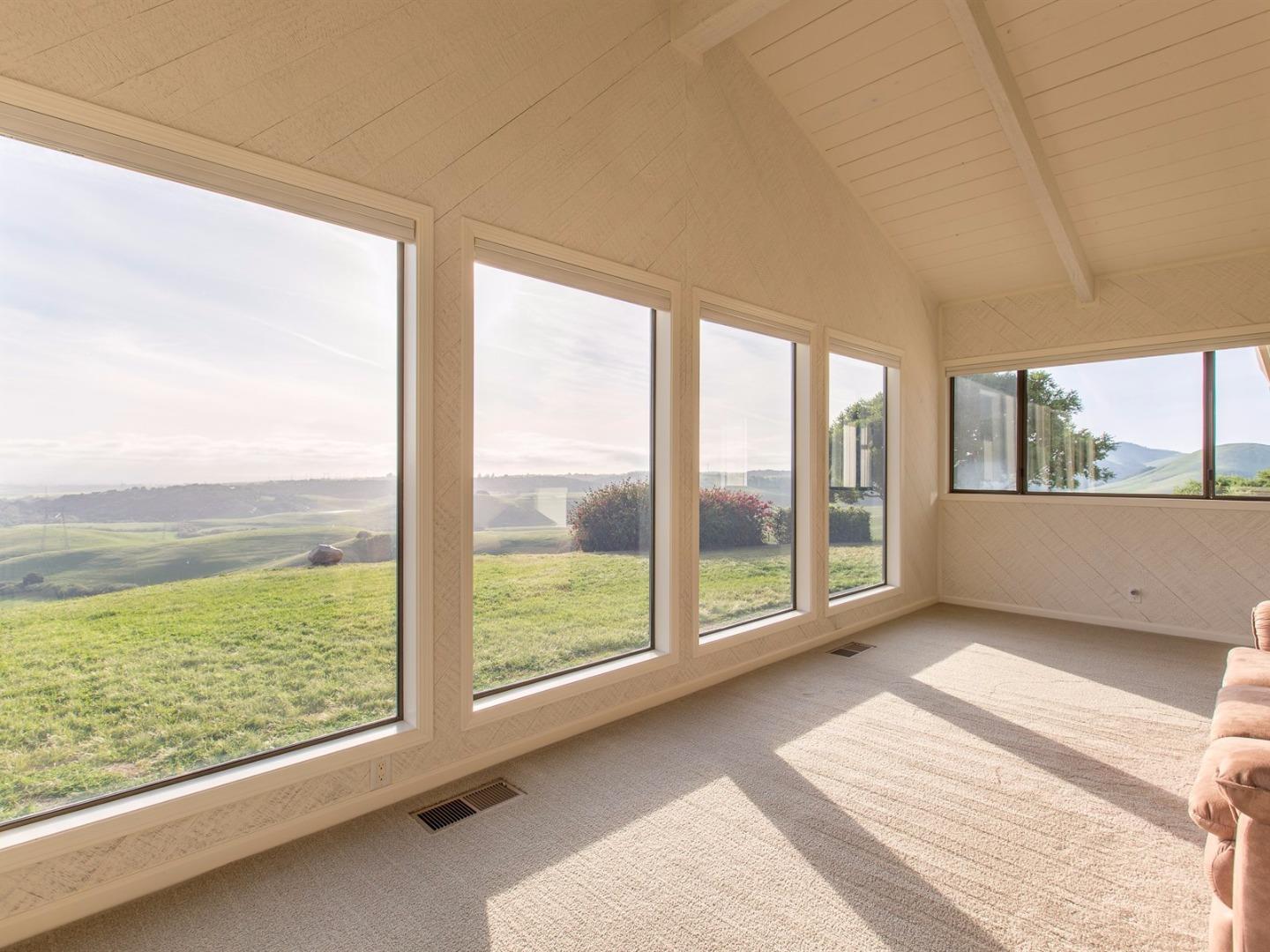 169 Old Stage Road Salinas, CA 93908 - Photo 18 of 24 Gallery Image 18