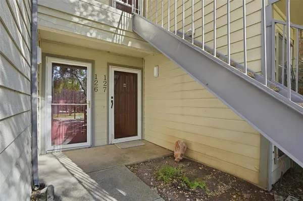 $185,000 | 2535 Wedglea Drive, Unit F127, Dallas, TX 75211