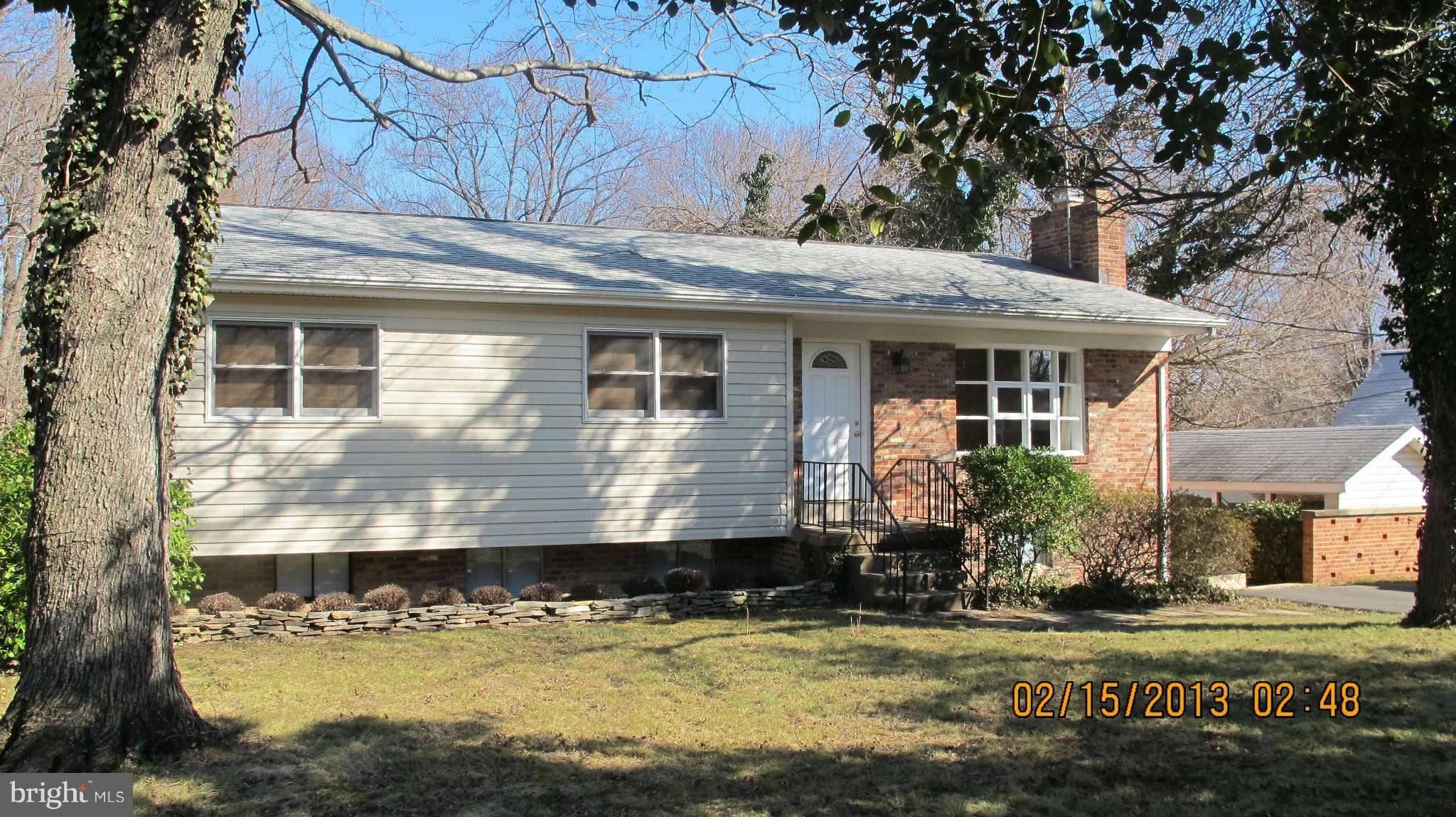 8221 Higham Road Lorton, VA 22079 - Photo 2 of 30 Front of house
