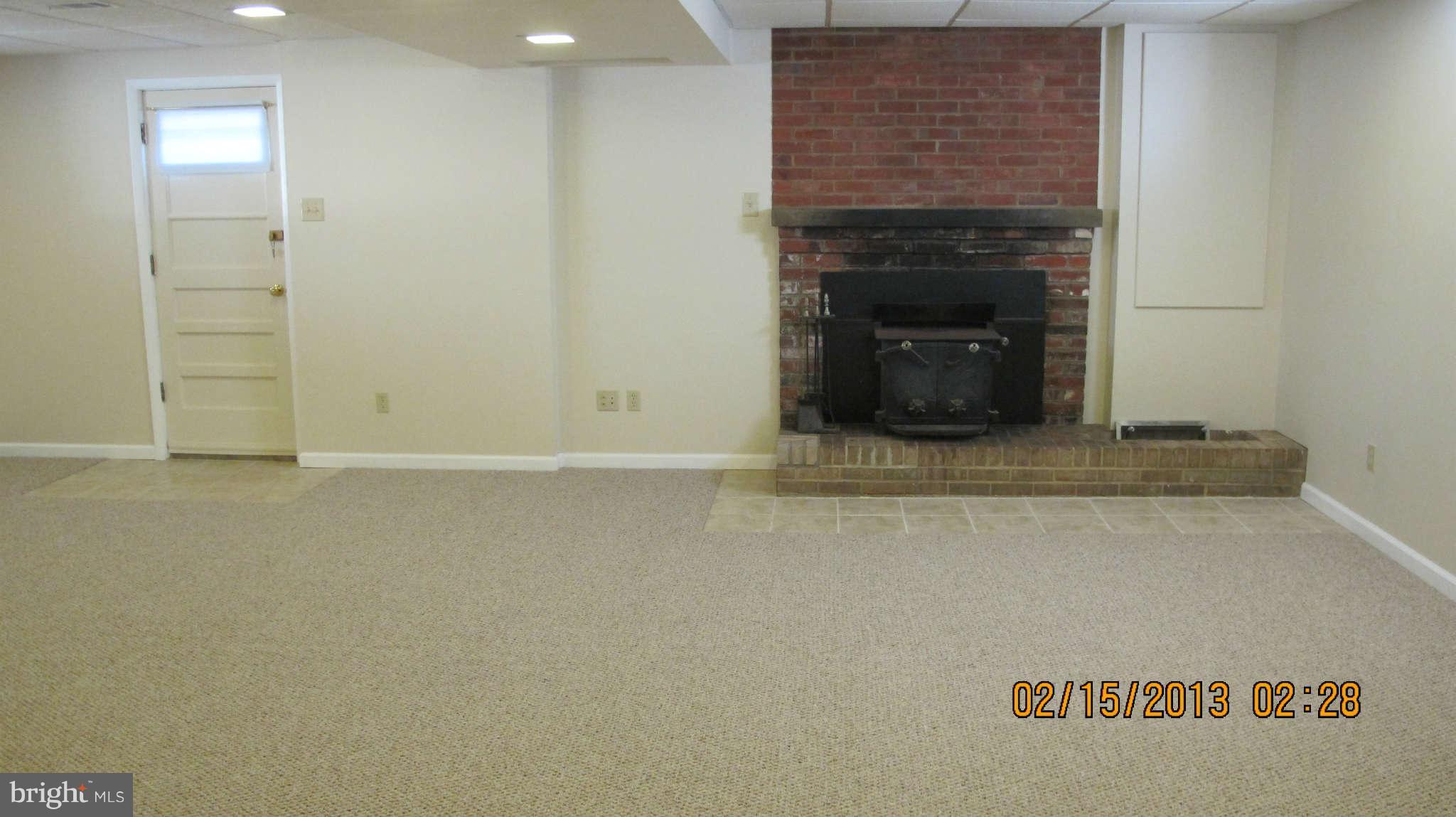 8221 Higham Road Lorton, VA 22079 - Photo 20 of 30 Family Room