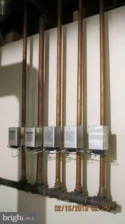 8221 Higham Road Lorton, VA 22079 - Photo 24 of 30 Five zones of heating