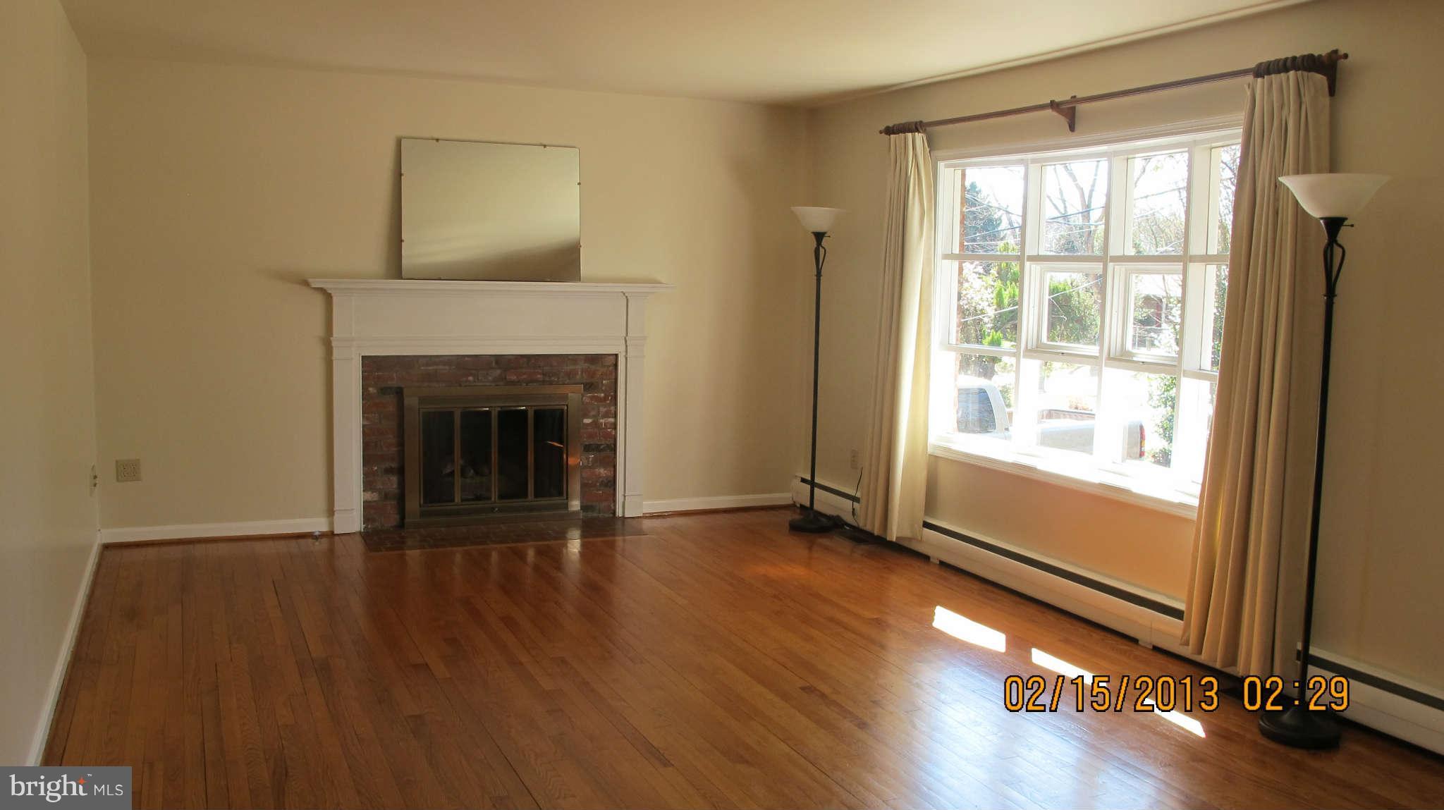 8221 Higham Road Lorton, VA 22079 - Photo 4 of 30 Living Room with gas fireplace