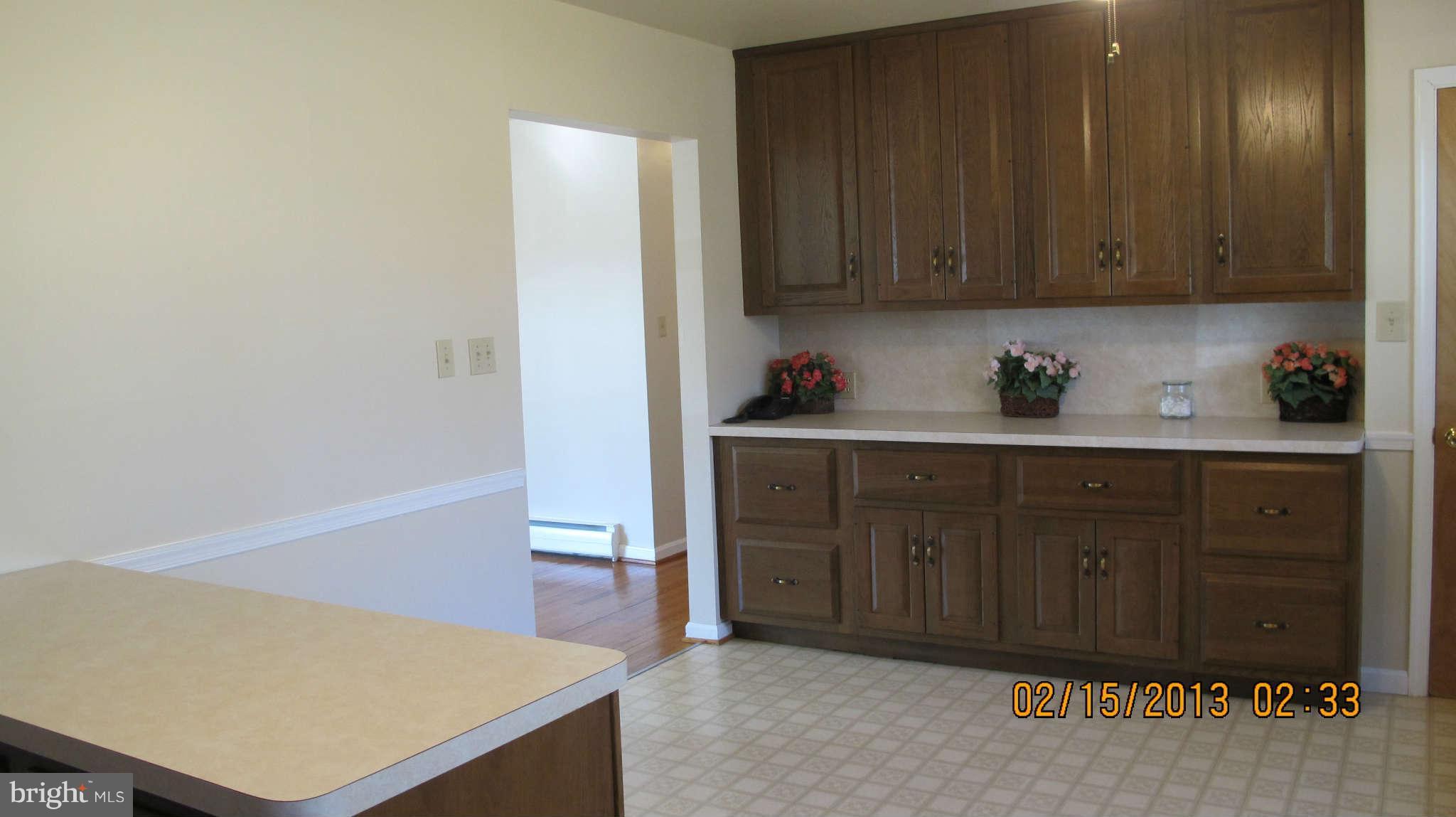 8221 Higham Road Lorton, VA 22079 - Photo 8 of 30 Eat in kitchen