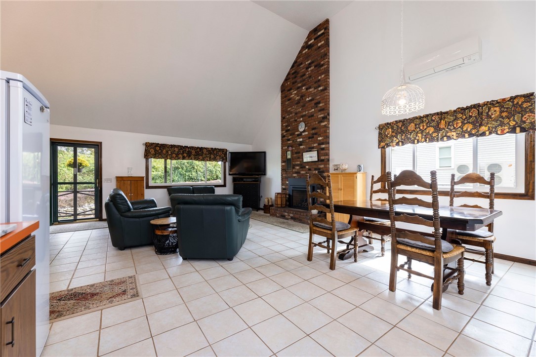 82 Uzzi Avenue Westerly, RI 02891 - Photo 14 of 44