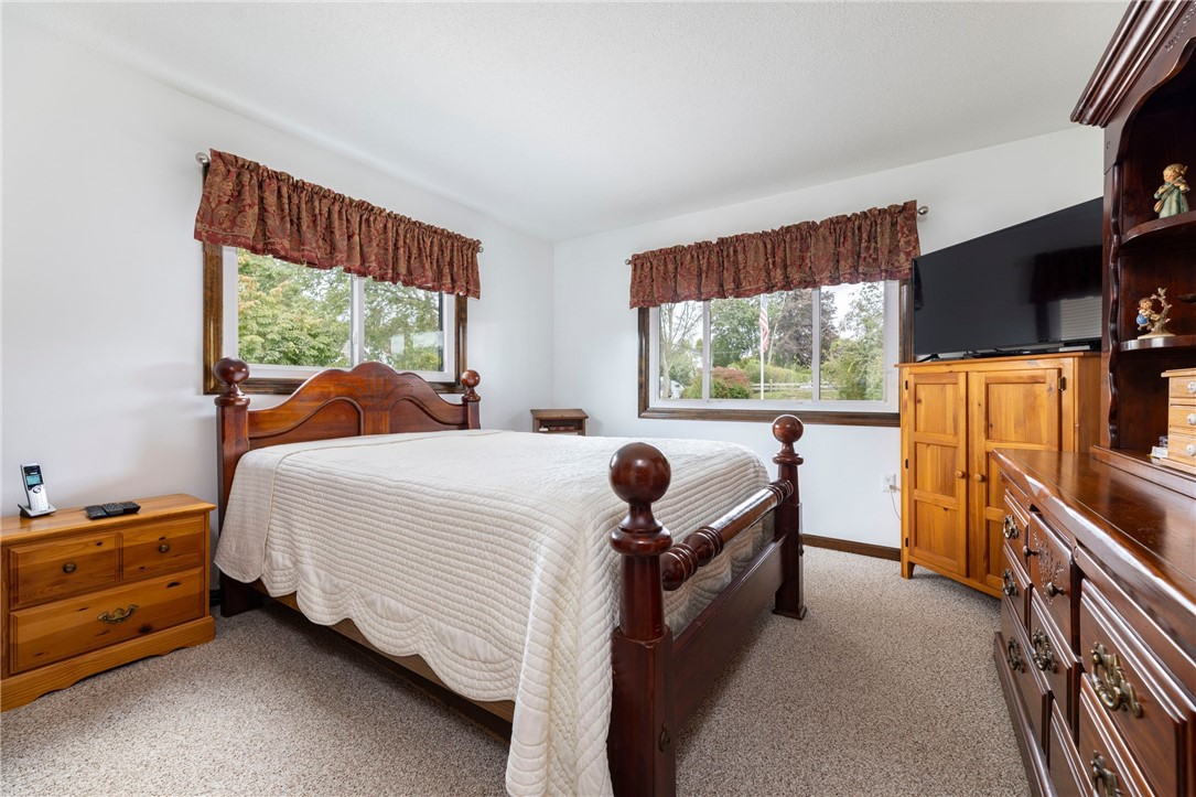 82 Uzzi Avenue Westerly, RI 02891 - Photo 28 of 44