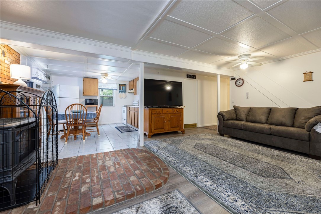 82 Uzzi Avenue Westerly, RI 02891 - Photo 31 of 44