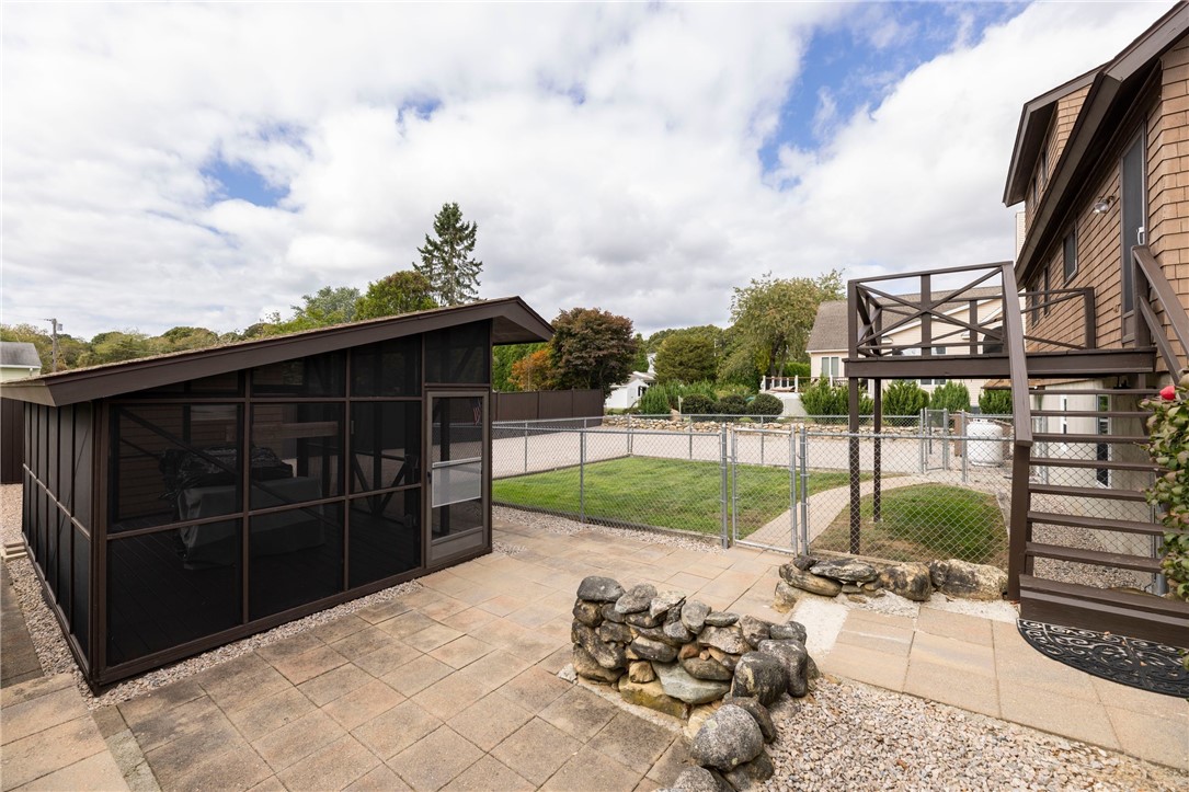 82 Uzzi Avenue Westerly, RI 02891 - Photo 37 of 44