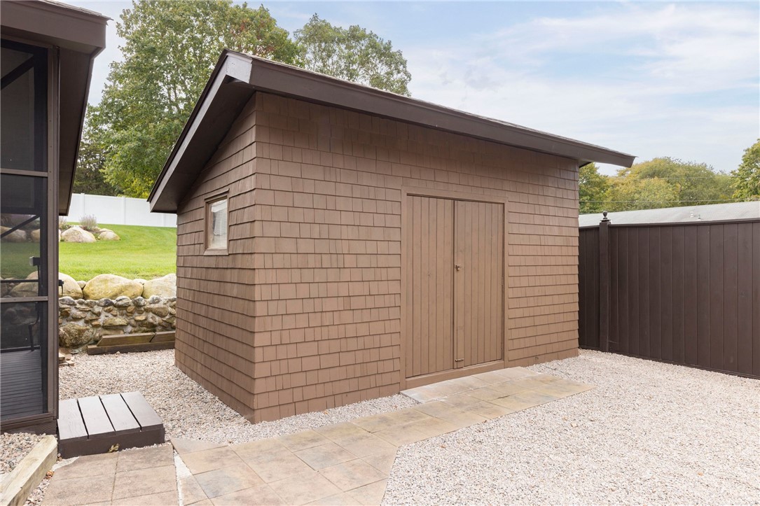 82 Uzzi Avenue Westerly, RI 02891 - Photo 38 of 44