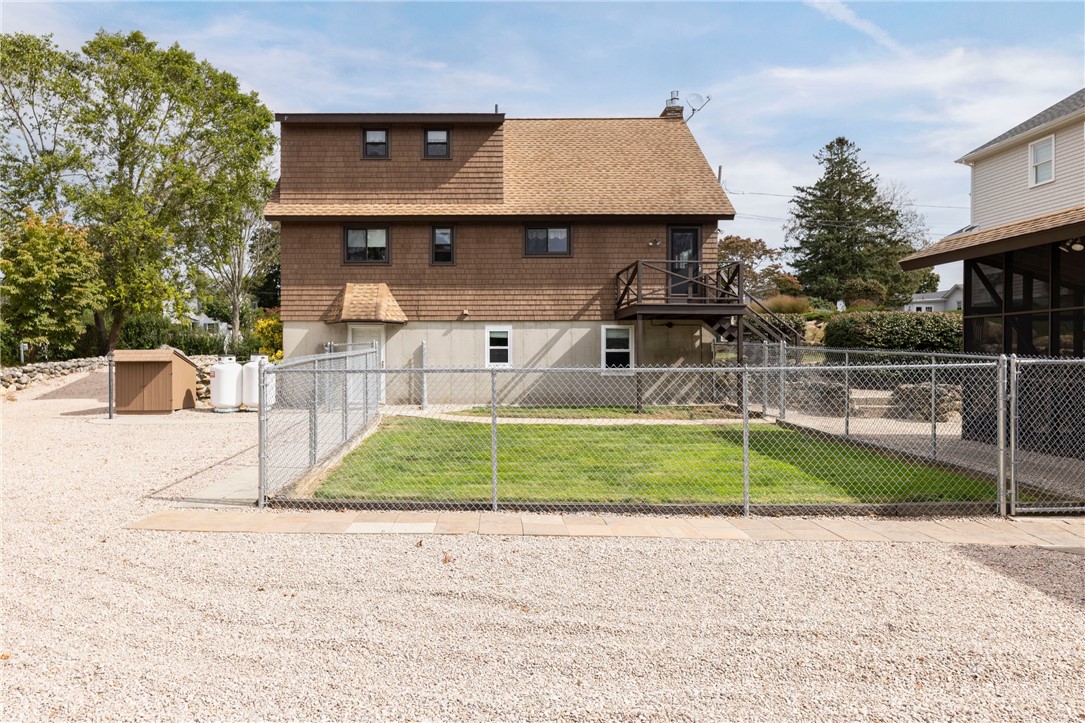 82 Uzzi Avenue Westerly, RI 02891 - Photo 41 of 44