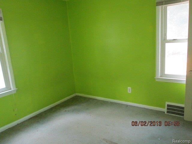 Pelham bed 2.JPG