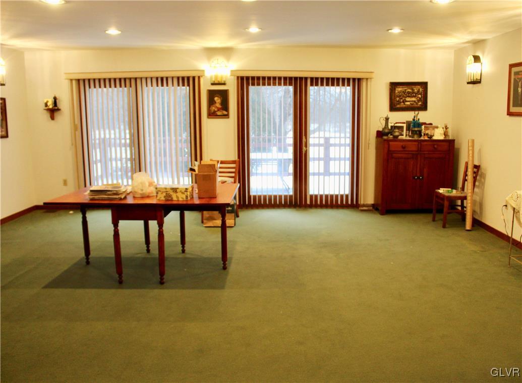 4301 Hecktown Road Bethlehem, PA 18020 - Photo 15 of 33 Gallery Image 15