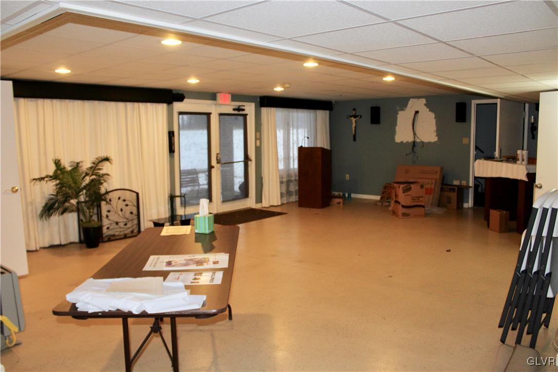 4301 Hecktown Road Bethlehem, PA 18020 - Photo 25 of 33 Gallery Image 25