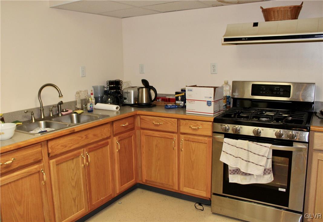 4301 Hecktown Road Bethlehem, PA 18020 - Photo 27 of 33 Gallery Image 27