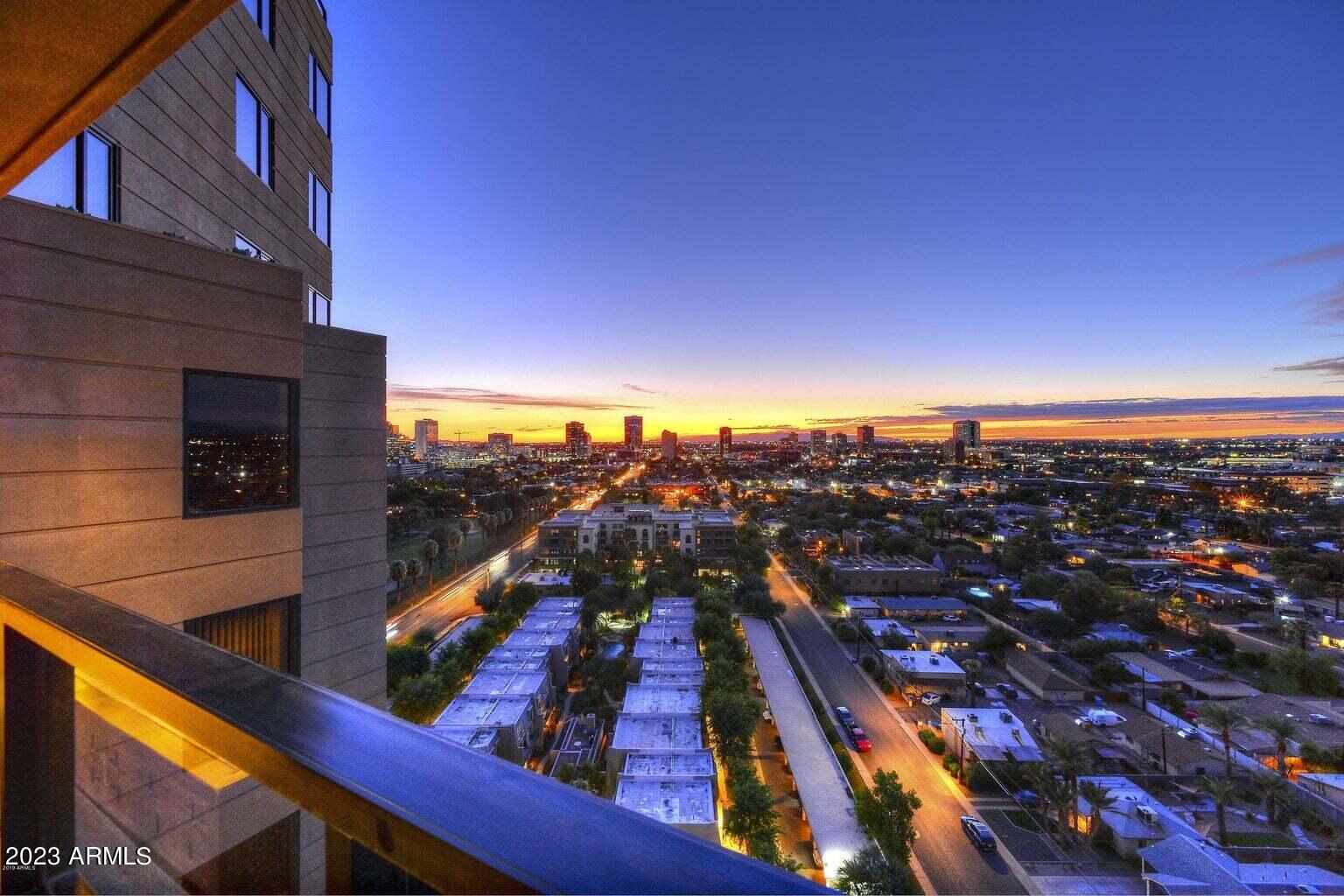 1040 East Osborn Road, Unit 1503 Phoenix, AZ 85014 - Photo 3 of 52 Twilight View