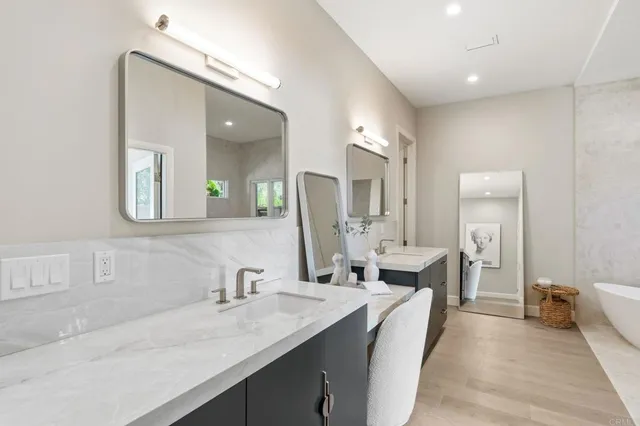 $6,850,000 | 4647 Rancho Reposo, Del Mar, CA 92014