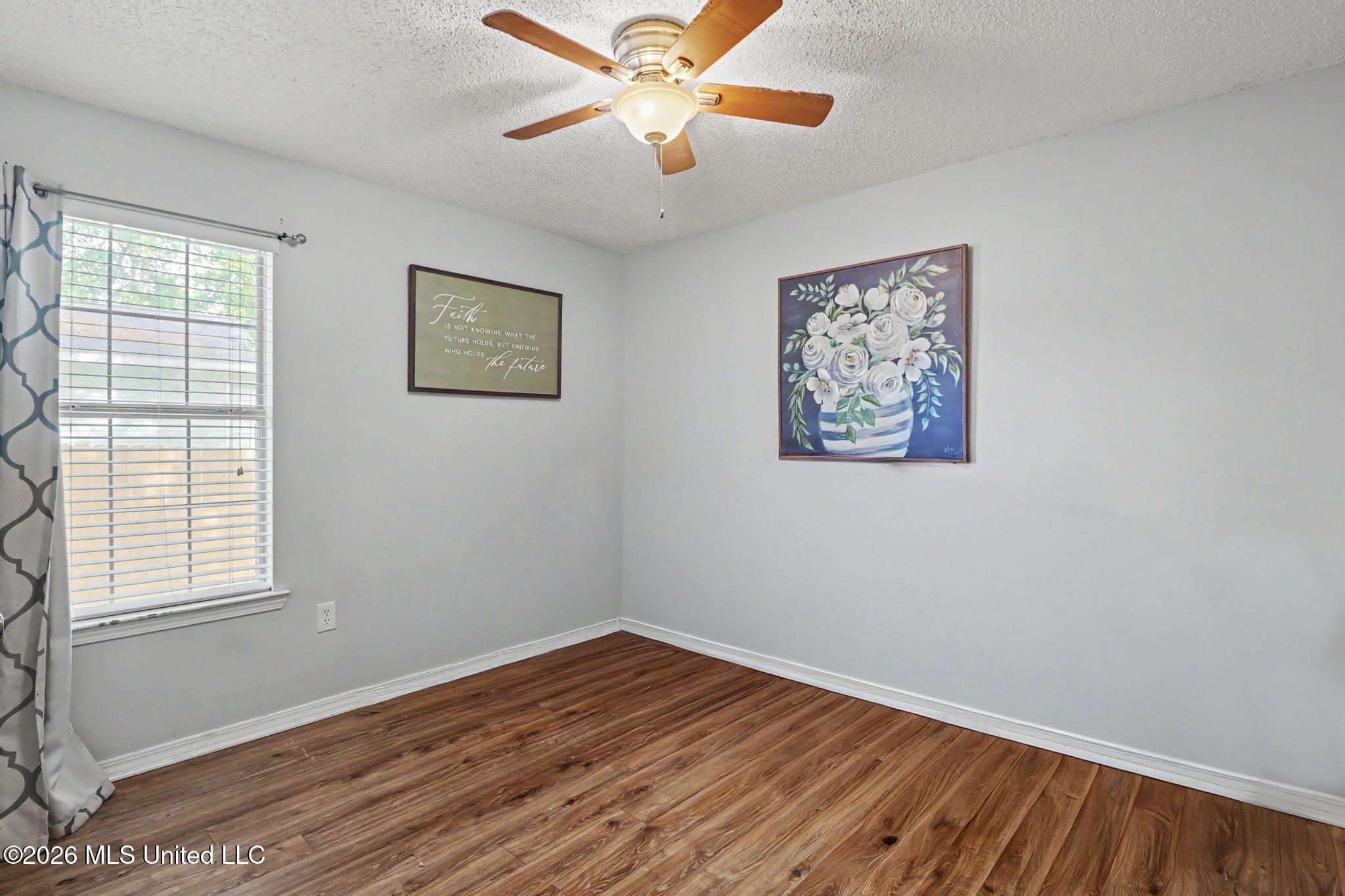 10757 Linohau Way Diamondhead, MS 39525 - Photo 17 of 23 IMG_2021