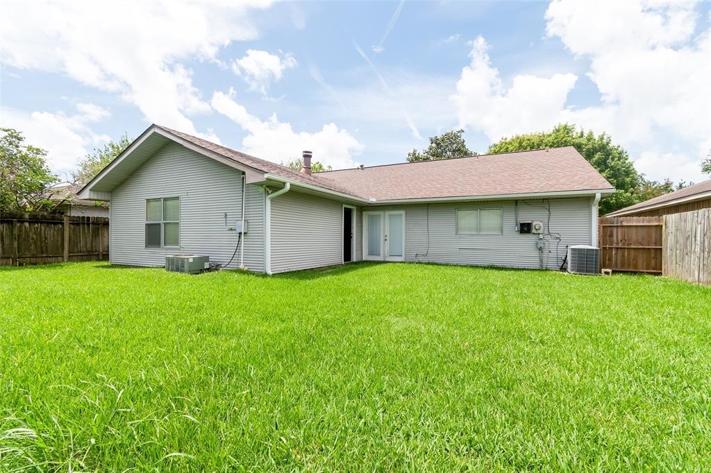2527 Colonial Ridge Drive Friendswood, TX 77546 - Photo 30 of 30 Gallery Image 30