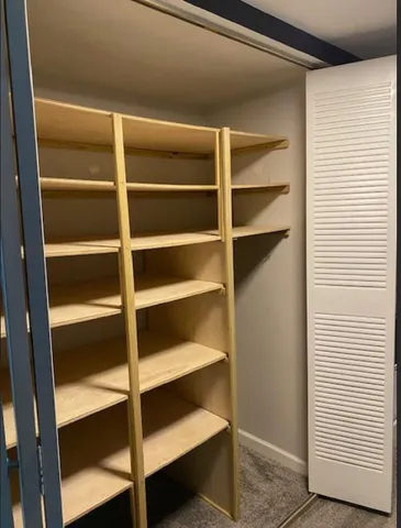 $1,900 | 6174 Knoll Ln Court, Unit 101, Willowbrook, IL 60527