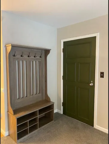 $1,900 | 6174 Knoll Ln Court, Unit 101, Willowbrook, IL 60527