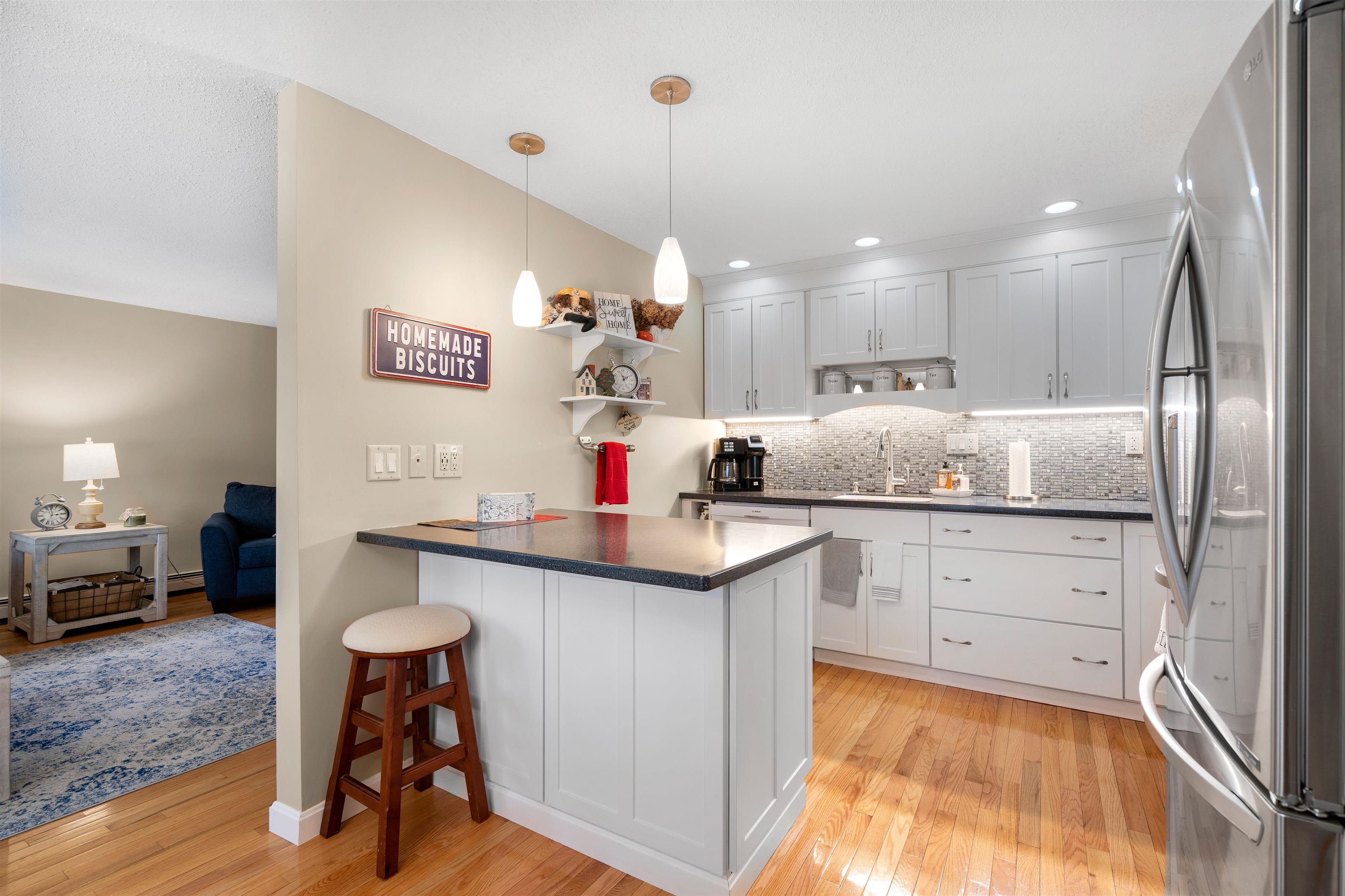 156 Indian Rock Road Merrimack, NH 03054 - Photo 6 of 36 Gallery Image 6