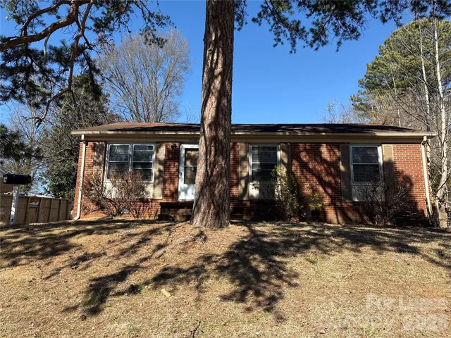 $1,550 | 4428 Brooktree Drive, Charlotte, NC 28208