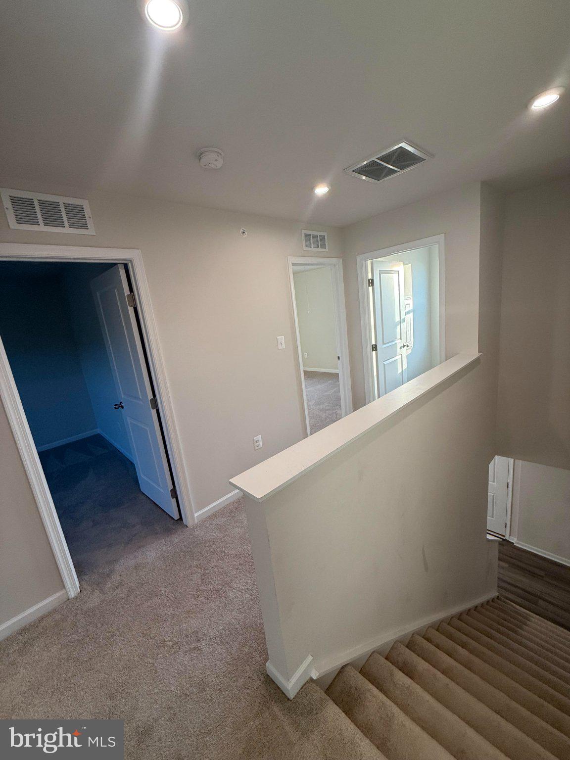 110 Mariners Way Cambridge, MD 21613 - Photo 15 of 22 Bright and inviting upstairs hallway.