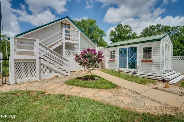 $699,000 | 129 Redman Lane, Gray, TN 37615