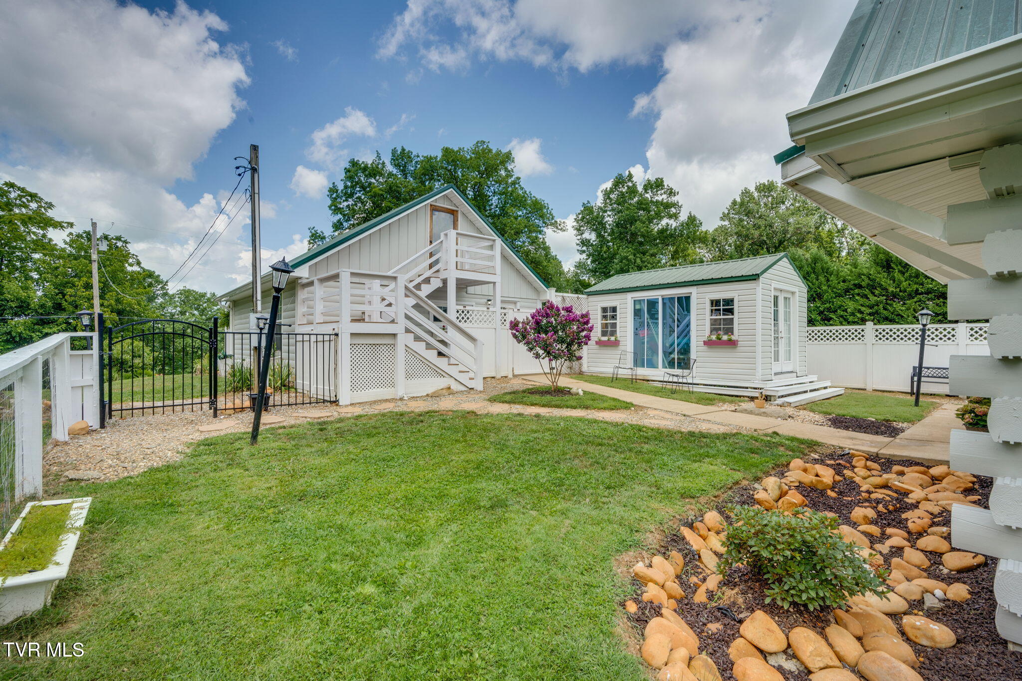 129 Redman Lane Gray, TN 37615 - Photo 36 of 66 021