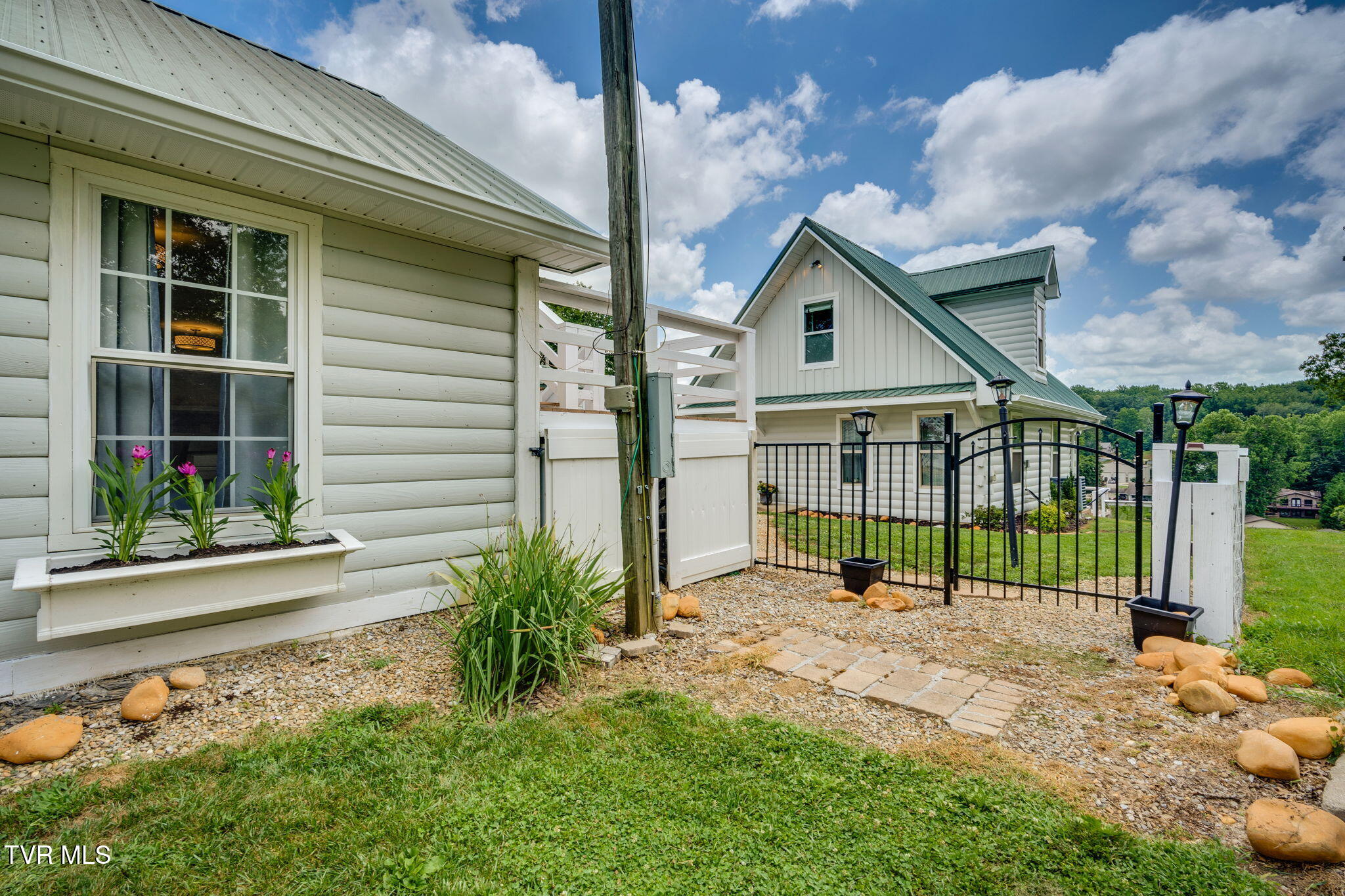 129 Redman Lane Gray, TN 37615 - Photo 37 of 66 020