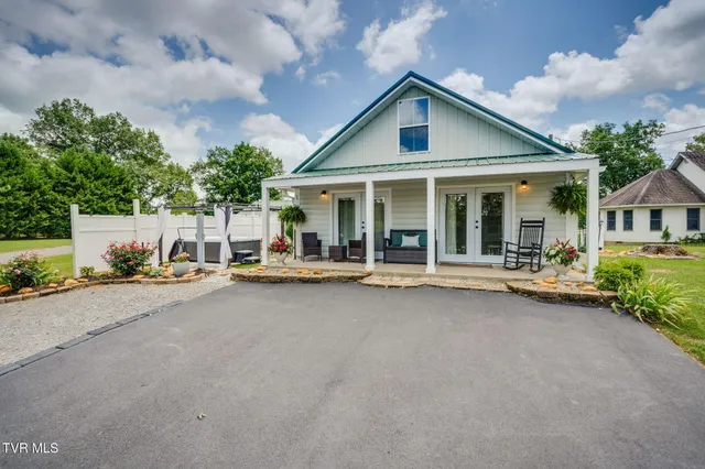 $699,000 | 129 Redman Lane, Gray, TN 37615