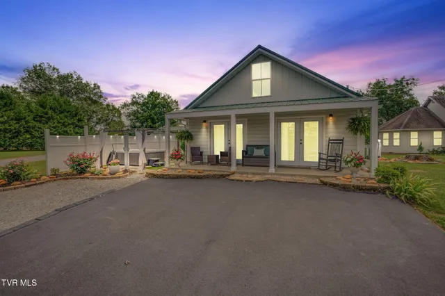 $699,000 | 129 Redman Lane, Gray, TN 37615