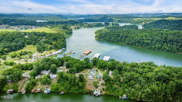 $699,000 | 129 Redman Lane, Gray, TN 37615