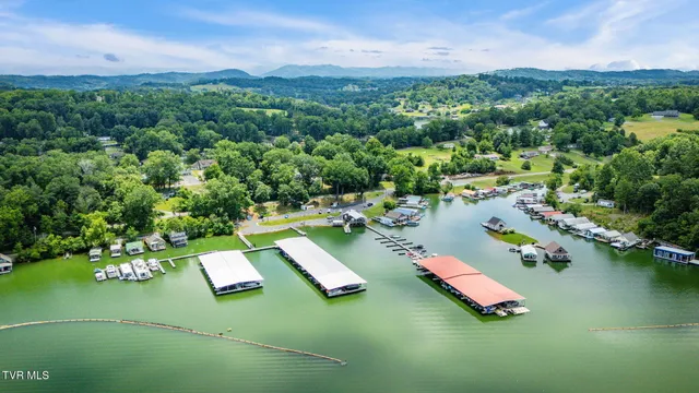 $699,000 | 129 Redman Lane, Gray, TN 37615