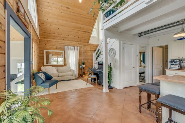 $699,000 | 129 Redman Lane, Gray, TN 37615